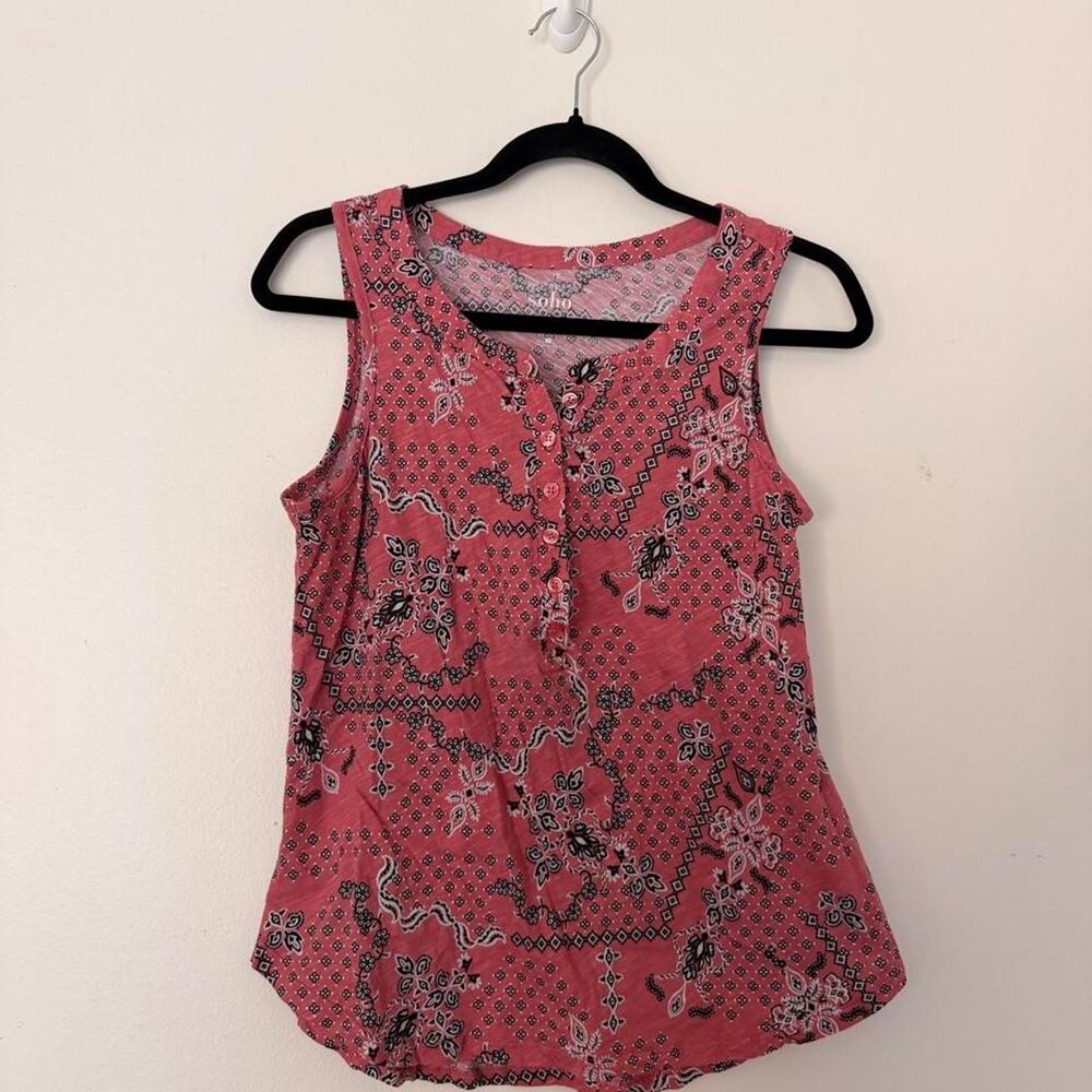 BOHO Soho pink bandana paisley print henley tank top, S 🌸🤠